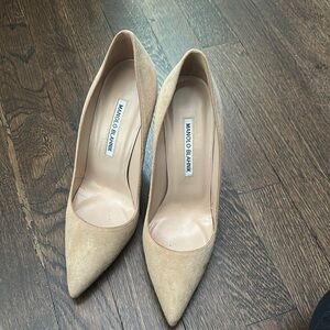 Manolo Blahnik Tan Suede Pointed-Toe Heels